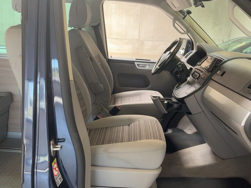 Volkswagen T5 California 2.0 TDI Comfortline Aufstelldach 4Motion — zdjęcie 11