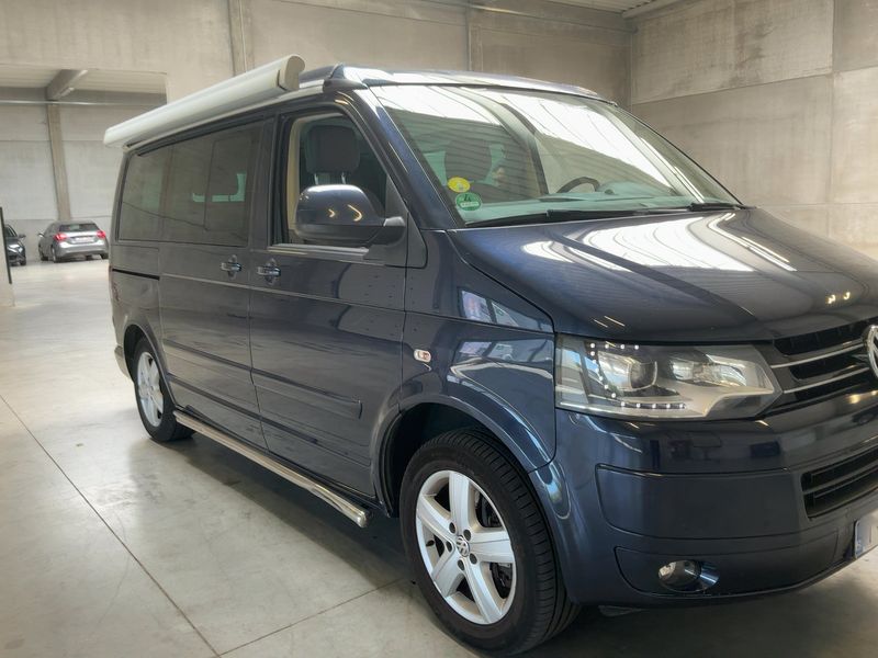 Volkswagen T5 California 2.0 TDI Comfortline Aufstelldach 4Motion — zdjęcie 8