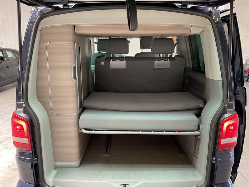 Volkswagen T5 California 2.0 TDI Comfortline Aufstelldach 4Motion — zdjęcie 10