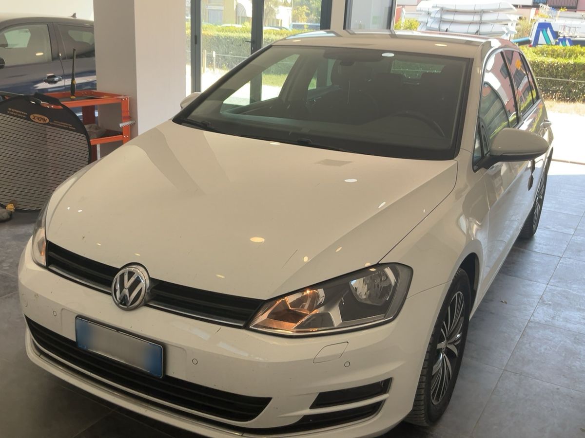 Volkswagen Golf 2016 — photo 1