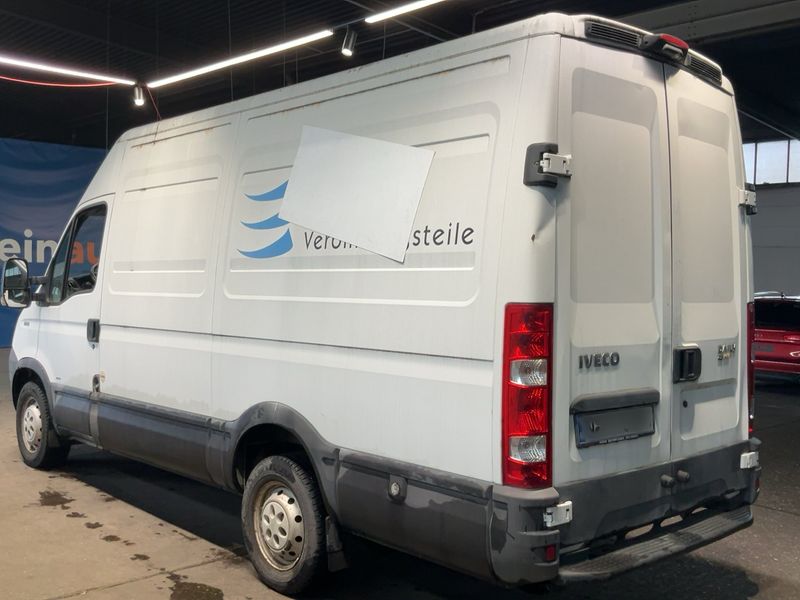 Iveco Daily 2.3 Diesel GKa 35 S Radstand 3300 — zdjęcie 3