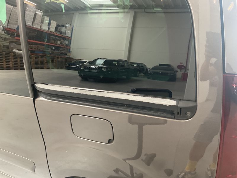 Peugeot Partner 1.2 PureTech Style 2017 – снимка 27