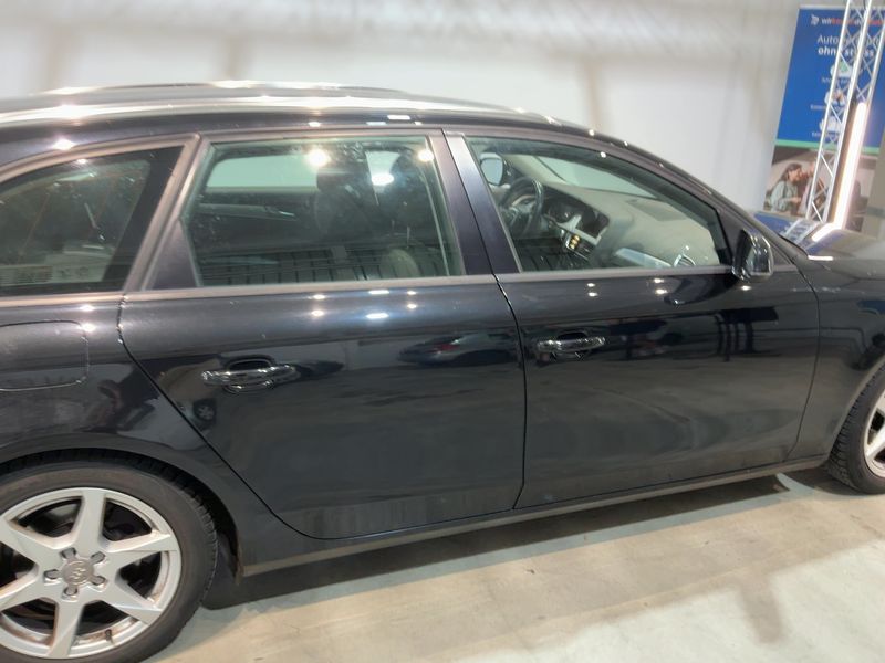 Audi A4 2.0 TDI Ambition 2011 – снимка 10