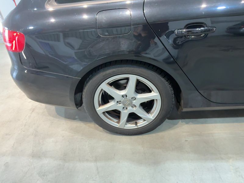 Audi A4 2.0 TDI Ambition 2011 – снимка 9