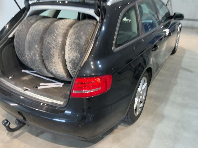 Audi A4 2.0 TDI Ambition 2011 – снимка 8