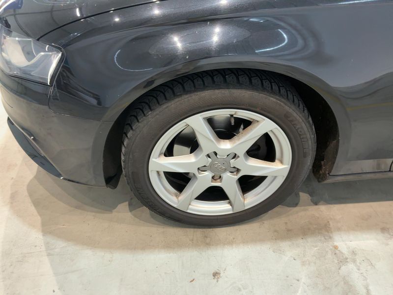 Audi A4 2.0 TDI Ambition 2011 – снимка 3