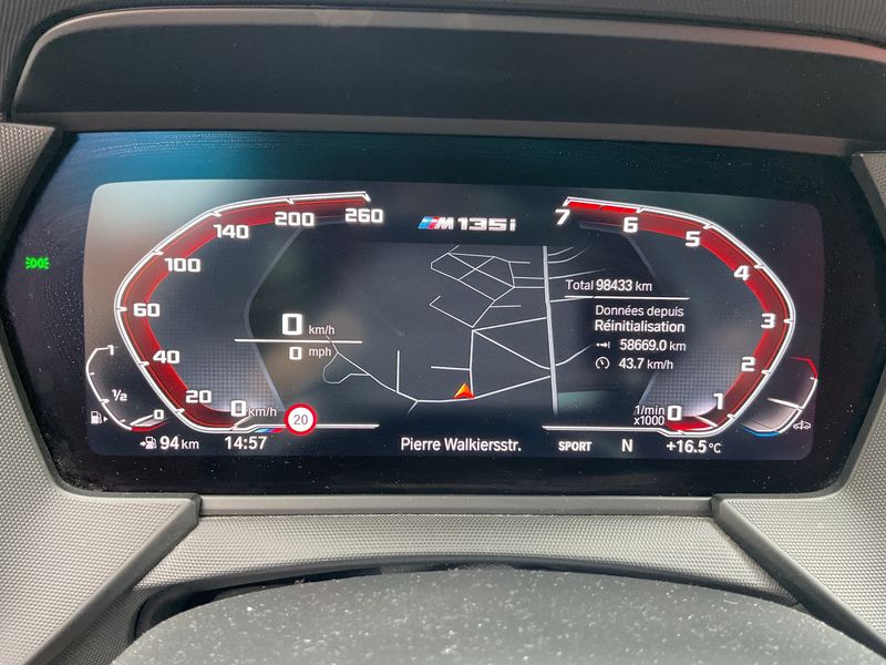 BMW 1er M135i xDrive 2020 – снимка 19