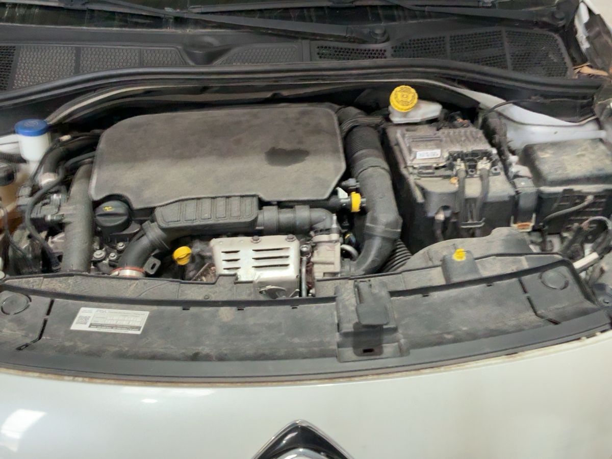 Citroen C4 2015 — photo 23