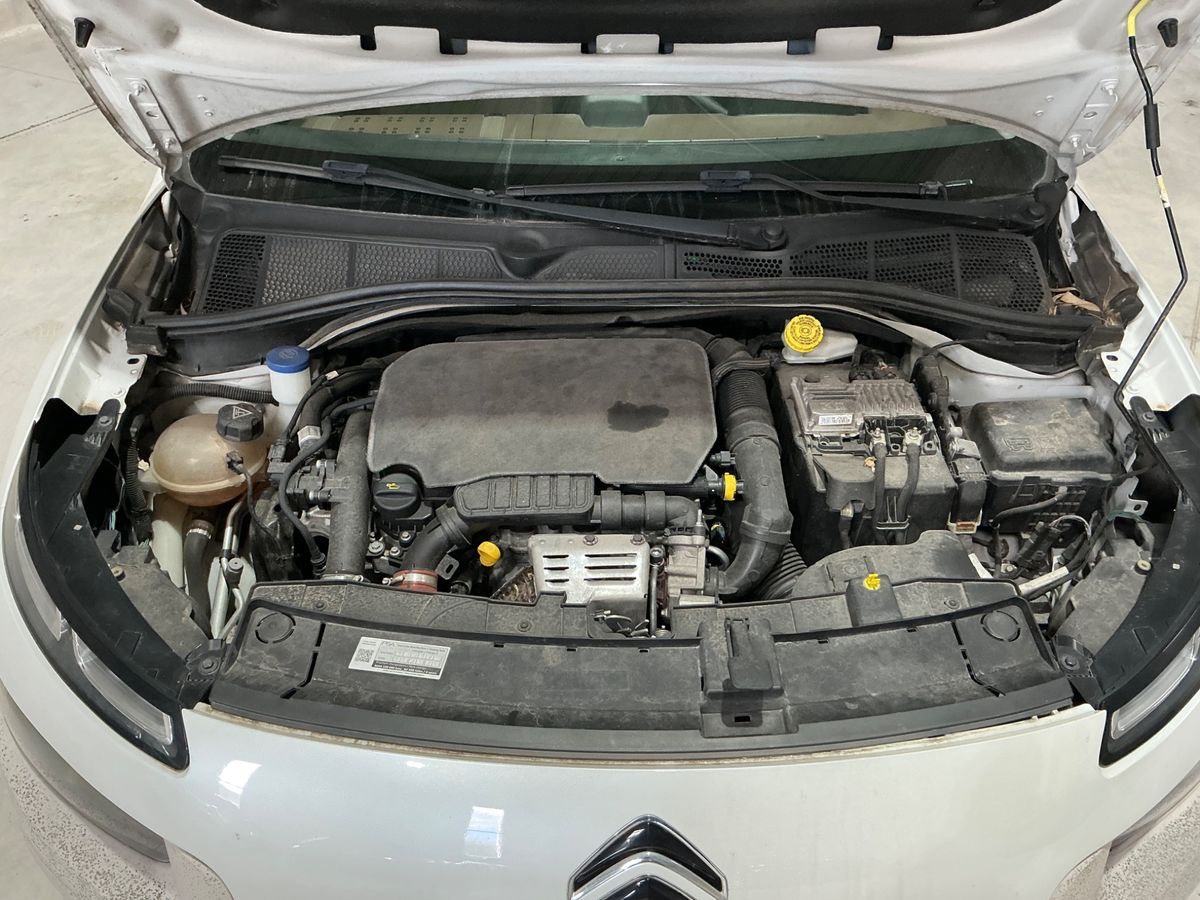 Citroen C4 2015 — photo 25