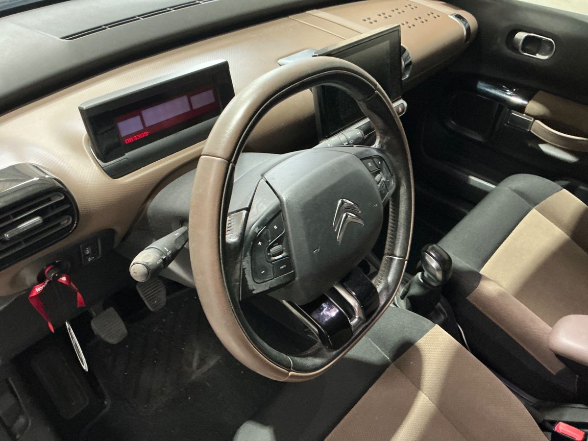 Citroen C4 2015 — photo 36