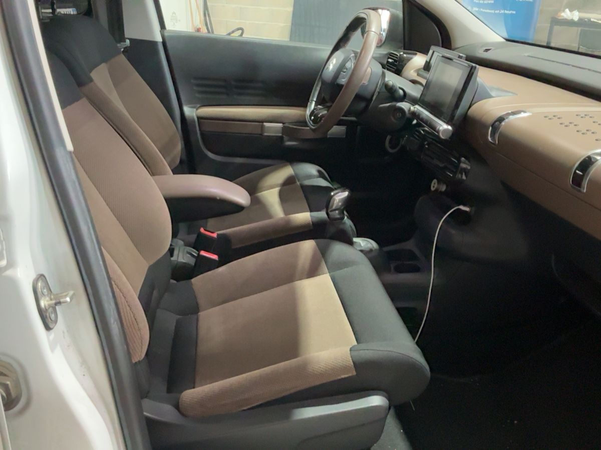 Citroen C4 2015 — photo 17
