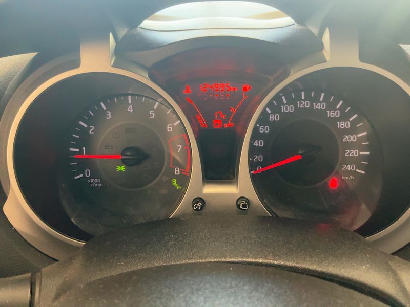 Nissan Juke 1.2 Tekna — zdjęcie 13