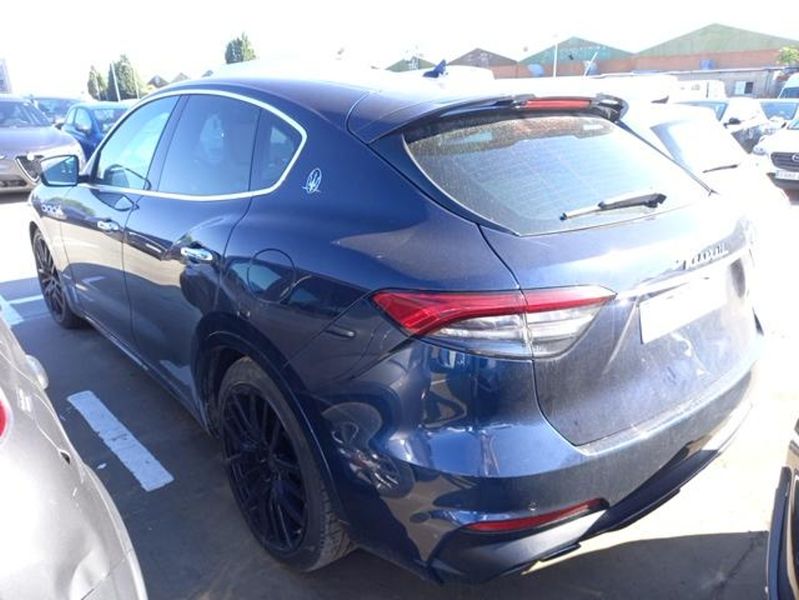 Maserati Levante 3.0 V6 TwinTurbo Gran Sport Q4 — zdjęcie 4