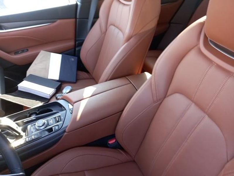 Maserati Levante 3.0 V6 TwinTurbo Gran Sport Q4 — zdjęcie 10