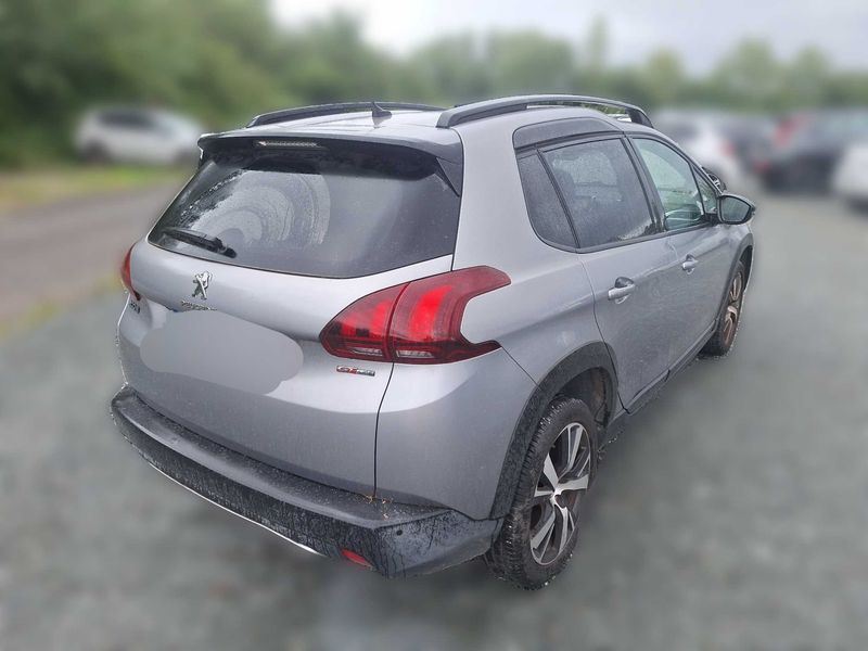 Peugeot 2008 1.2 e-THP GT Line — zdjęcie 5