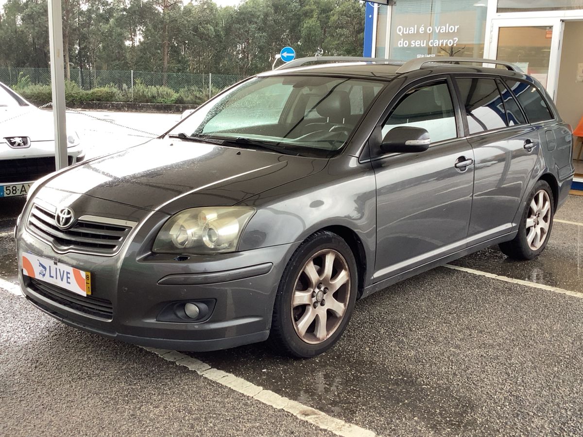 Toyota Avensis 2.0 D-4D Sol