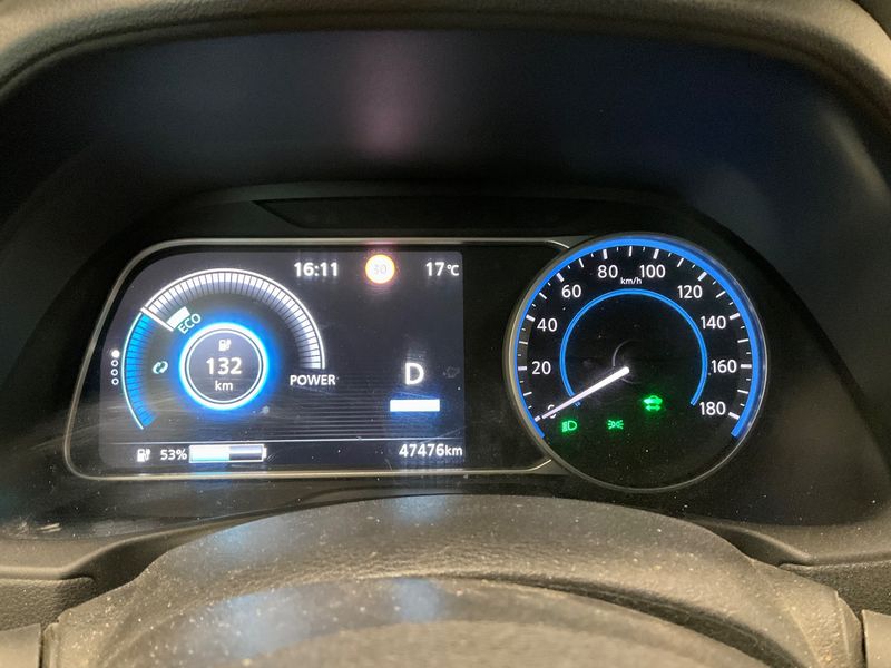 Nissan Leaf electric drive 110 kW N-Connecta — zdjęcie 13