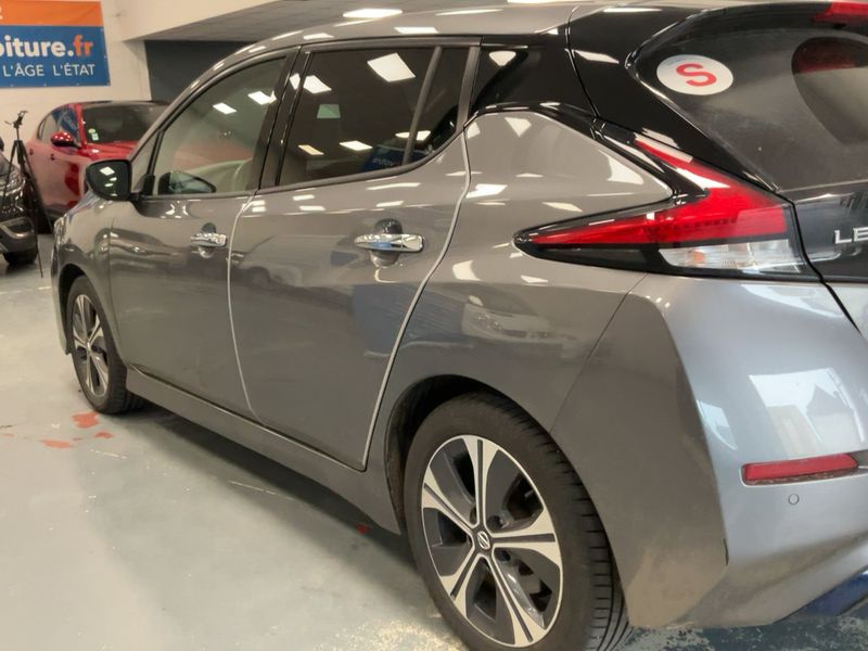 Nissan Leaf electric drive 110 kW N-Connecta — zdjęcie 3