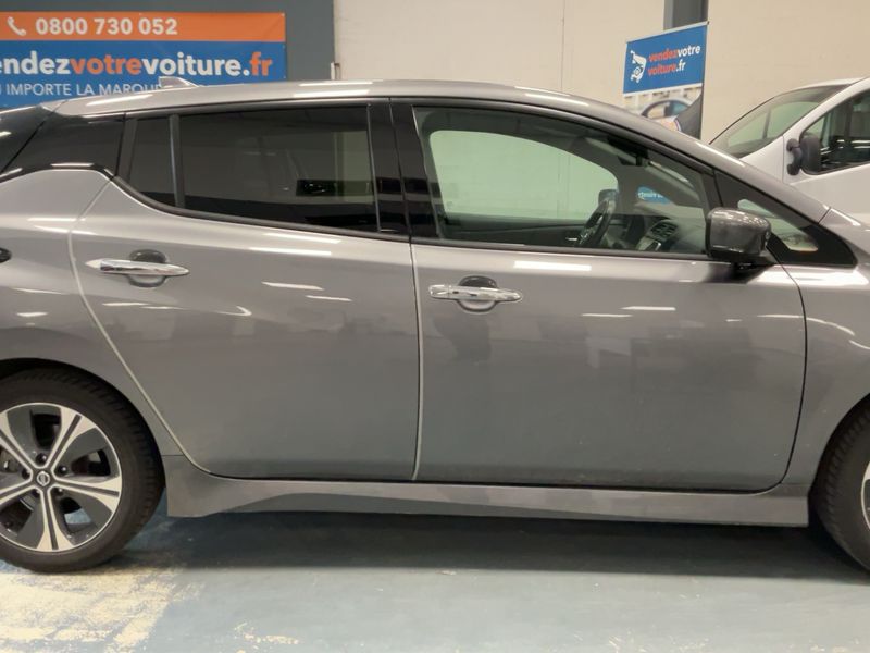 Nissan Leaf electric drive 110 kW N-Connecta — zdjęcie 7