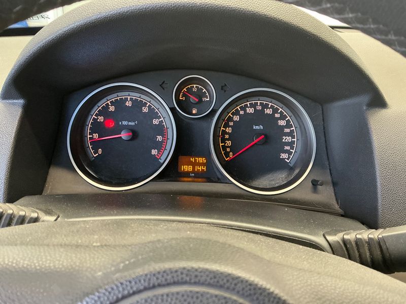 Opel Astra 1.6 Enjoy 2007 – снимка 4