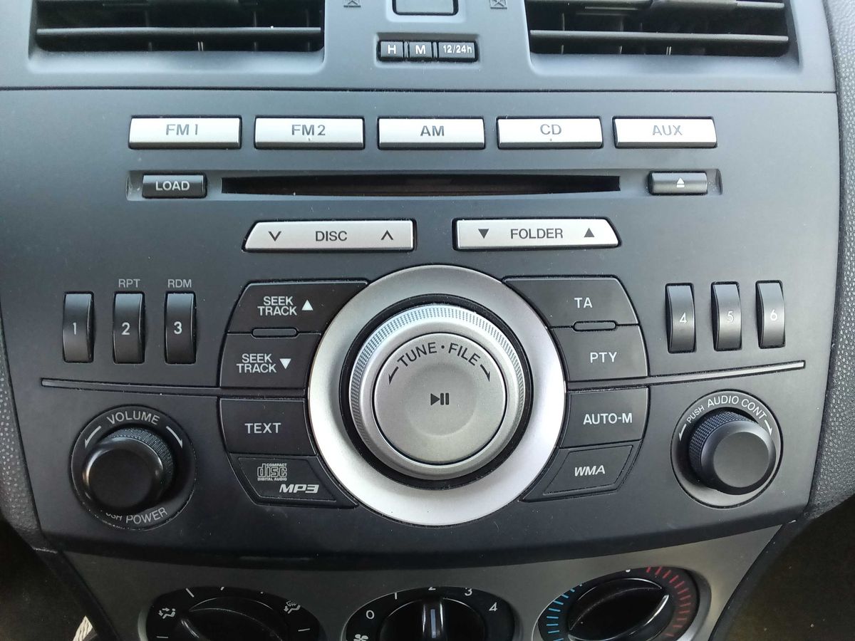Mazda 3 2010 — photo 75