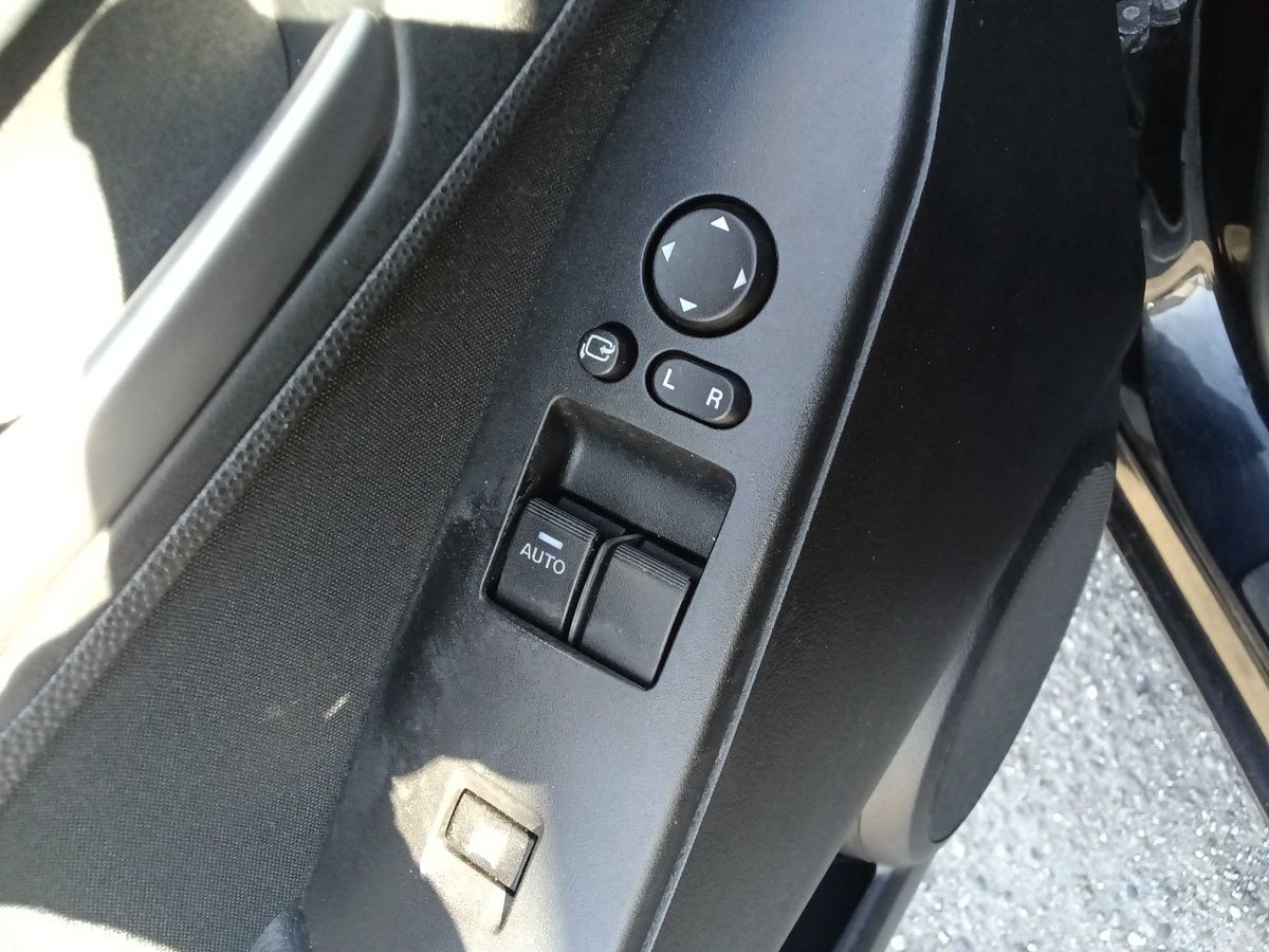 Mazda 3 2010 — photo 76