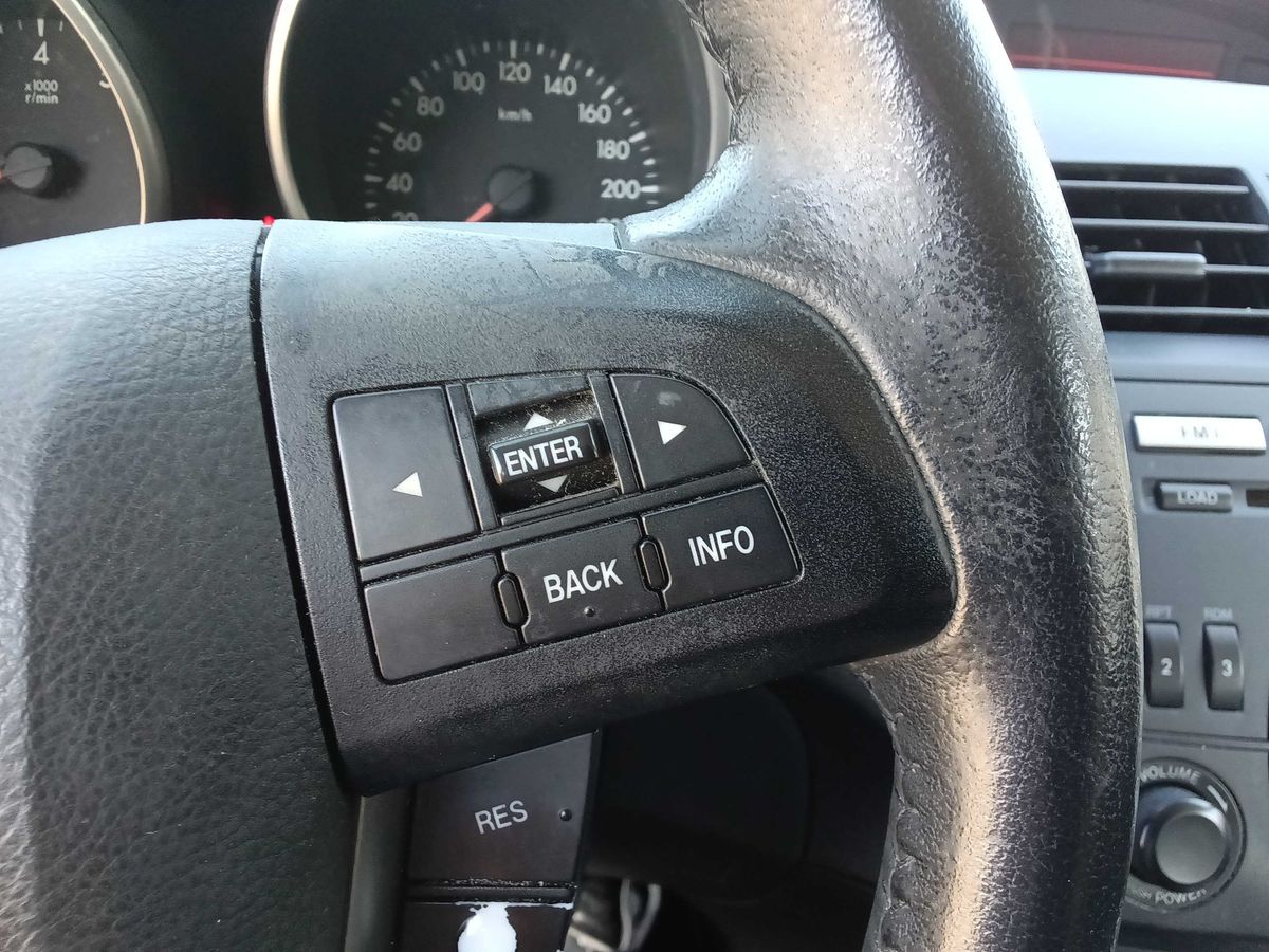 Mazda 3 2010 — photo 74