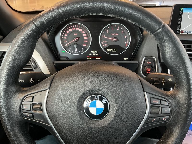 BMW 2er 220i Advantage 2015 – снимка 18