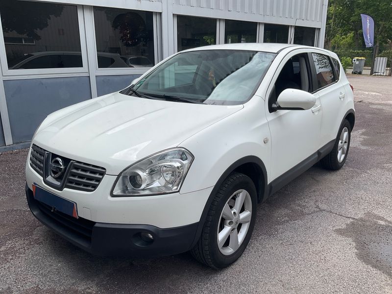 Nissan Qashqai 1.5 dCi Tekna — zdjęcie 1