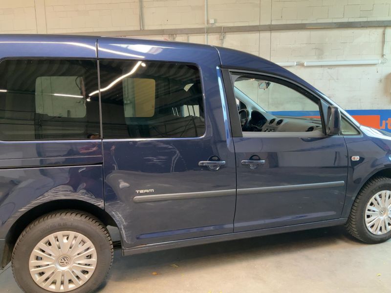 Volkswagen Caddy 1.6 TDI Team — zdjęcie 7