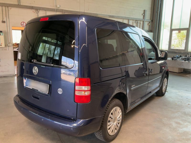 Volkswagen Caddy 1.6 TDI Team — zdjęcie 6