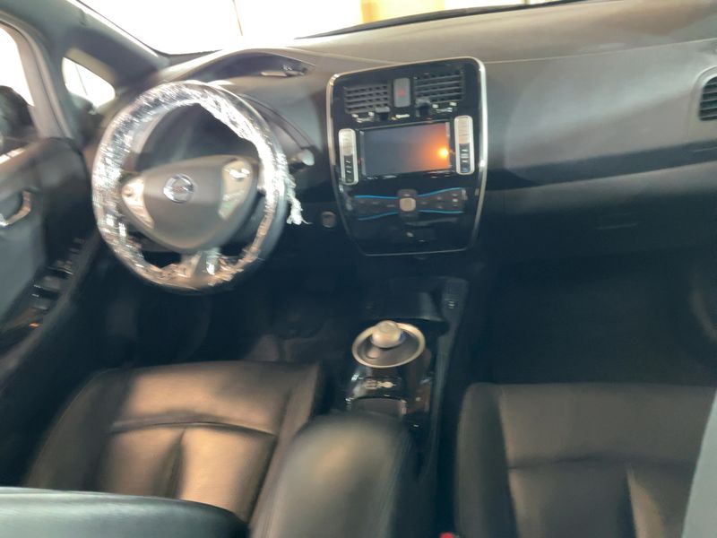 Nissan Leaf electric drive 80 kW Tekna — zdjęcie 12