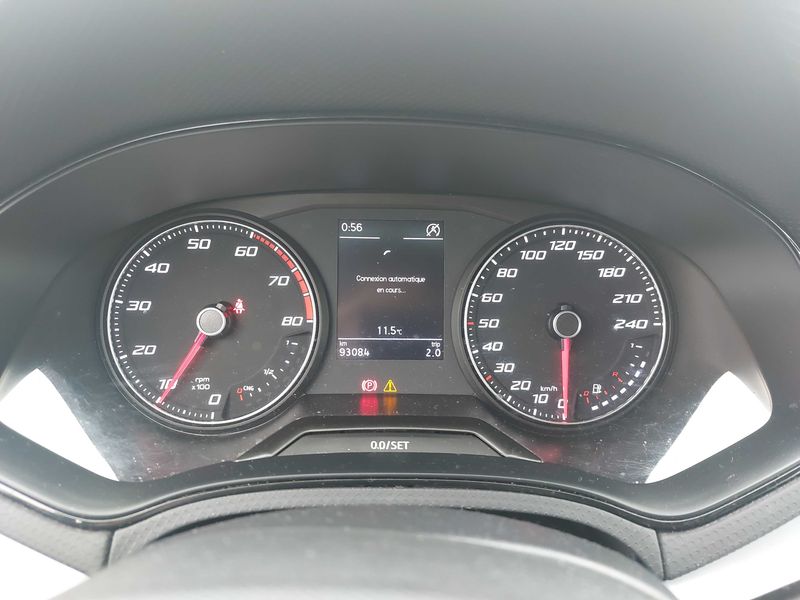 Seat Arona 1.0 TGI Reference — zdjęcie 12