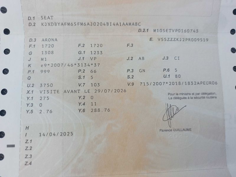 Seat Arona 1.0 TGI Reference — zdjęcie 14