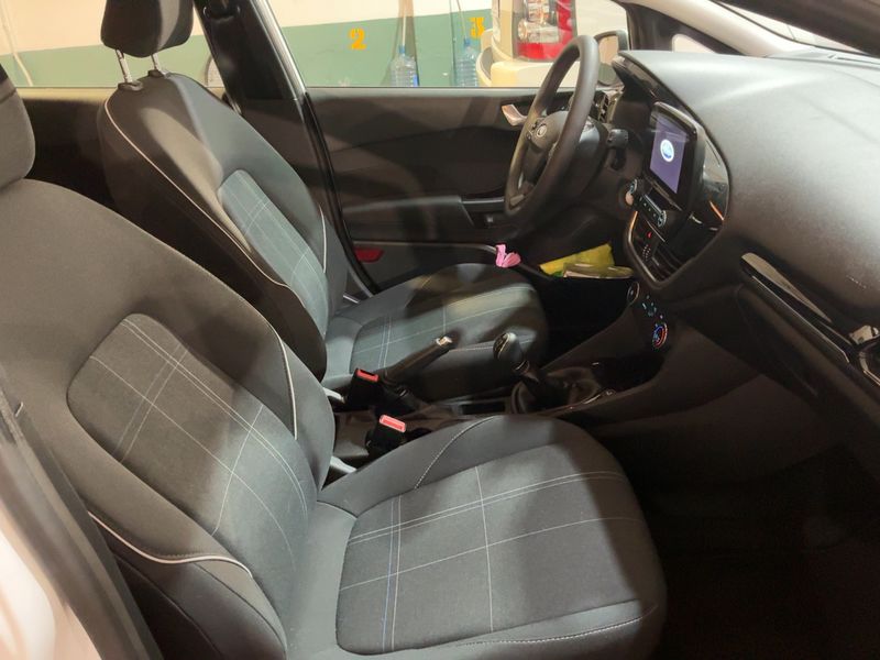 Ford Fiesta 1.1 Plus — zdjęcie 11