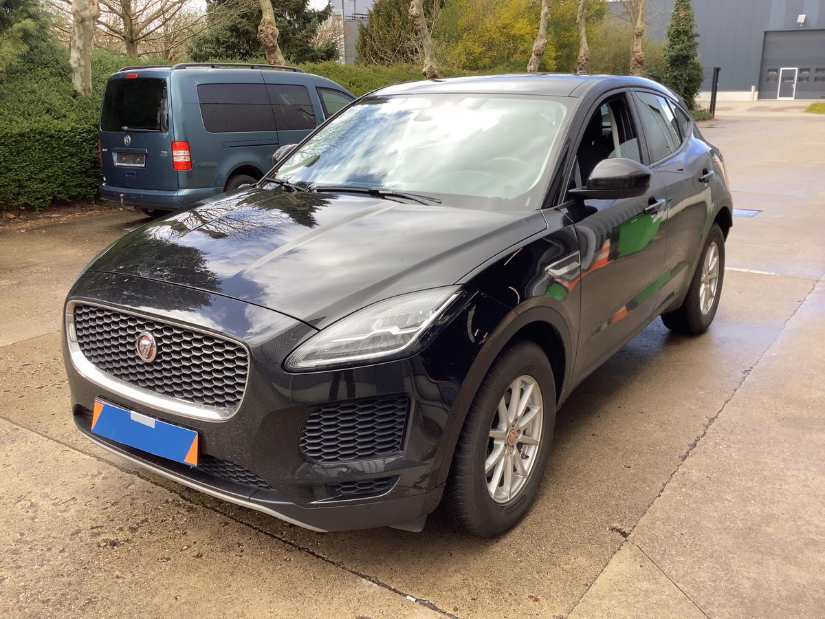 Jaguar E-Pace 2020 — photo 1