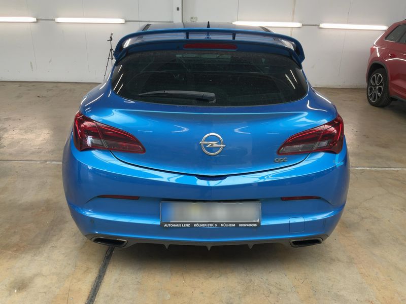 Opel Astra GTC 2.0 Turbo OPC — zdjęcie 5