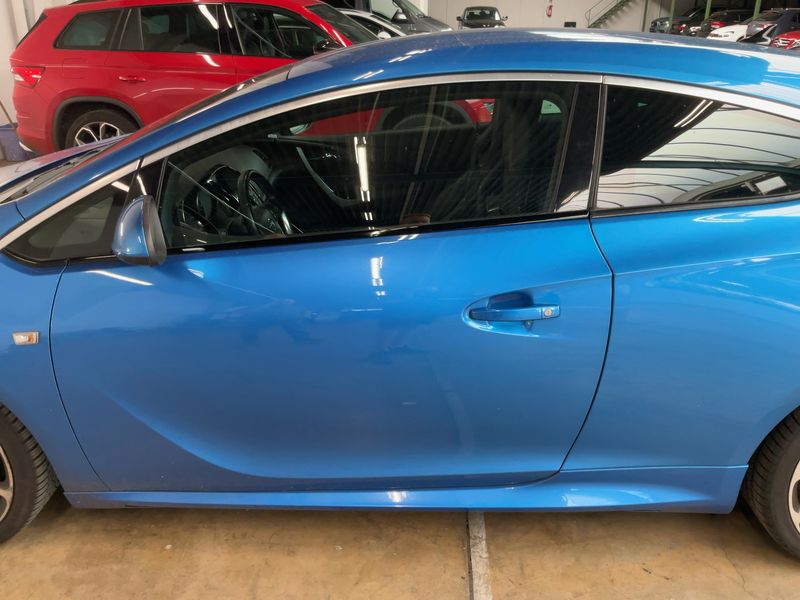 Opel Astra GTC 2.0 Turbo OPC — zdjęcie 4