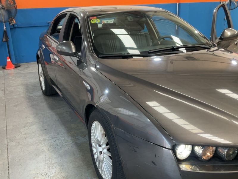 Alfa Romeo Alfa 159 1.9 JTD JTDM Distinctive — zdjęcie 8