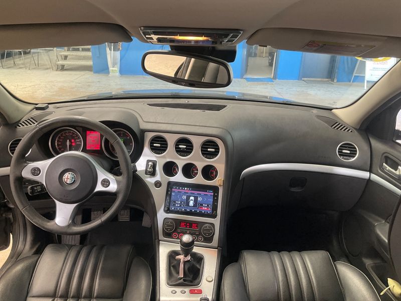 Alfa Romeo Alfa 159 1.9 JTD JTDM Distinctive — zdjęcie 12