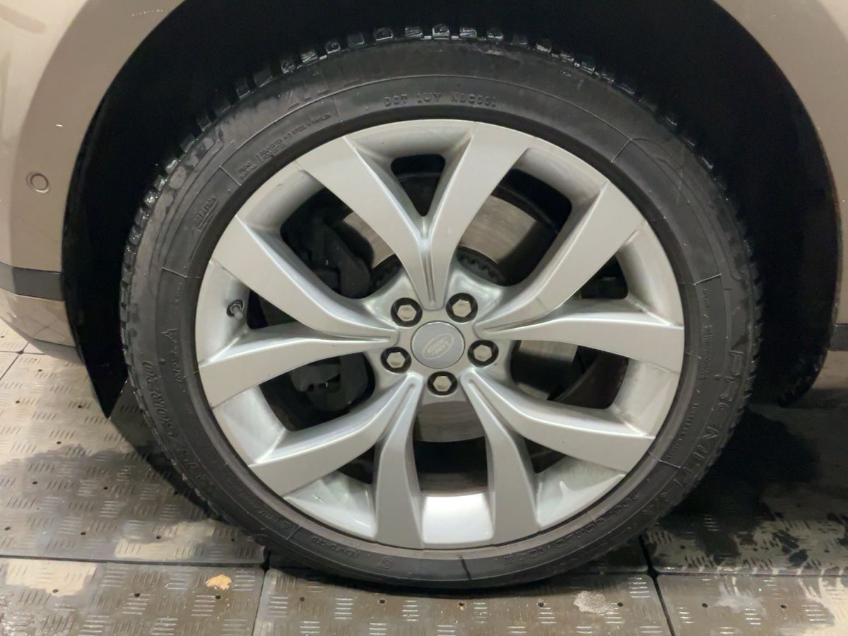 Land Rover 2019 — photo 4