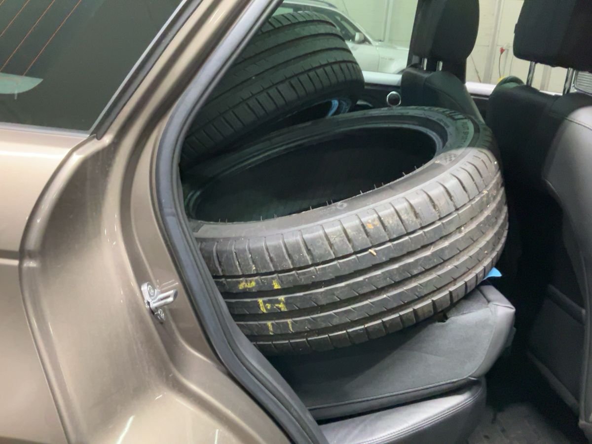 Land Rover 2019 — photo 21