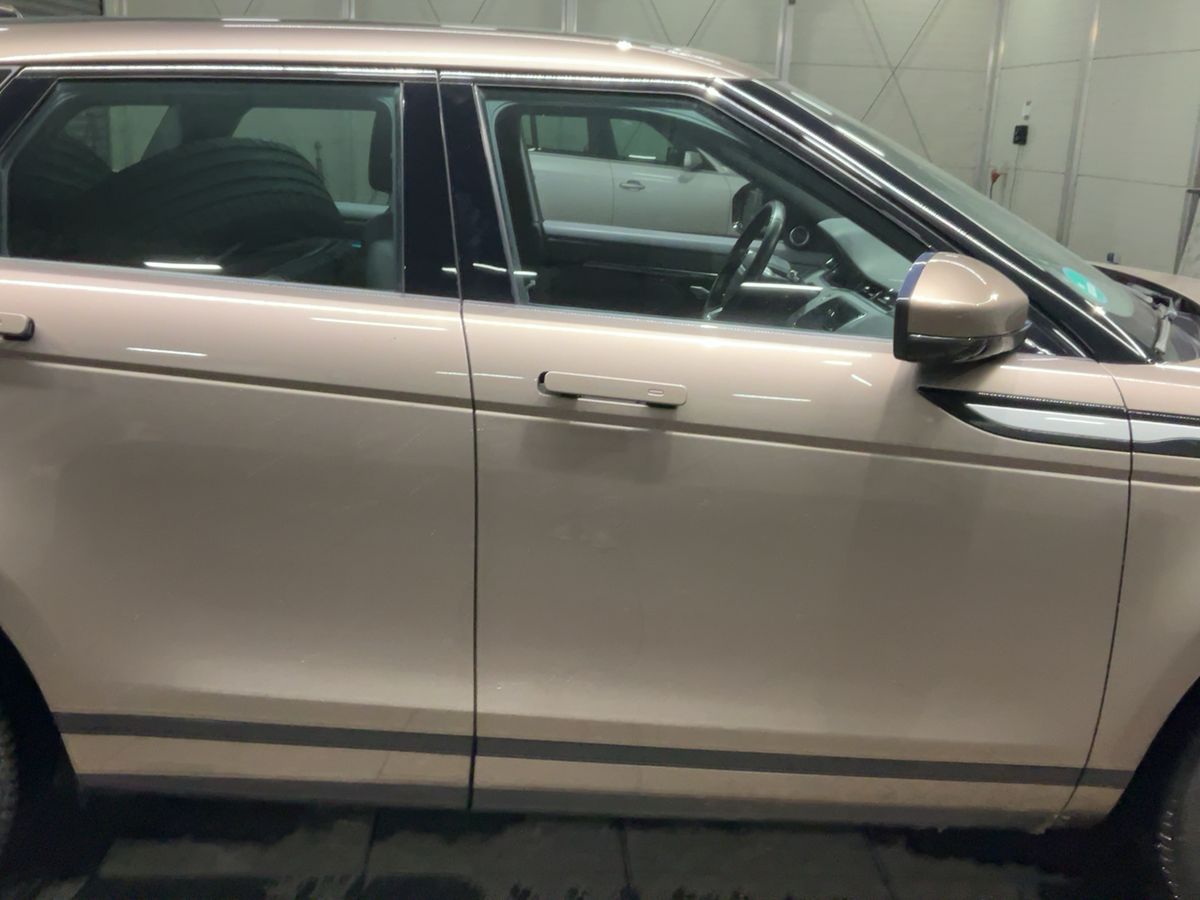 Land Rover 2019 — photo 11