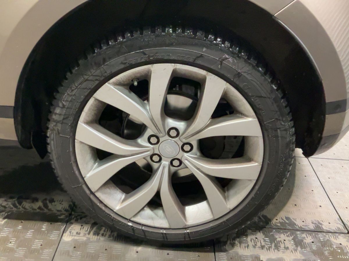 Land Rover 2019 — photo 6