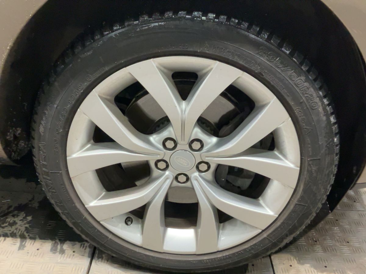 Land Rover 2019 — photo 12