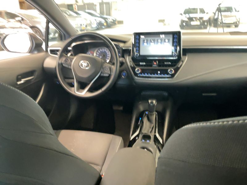 Toyota Corolla 1.8 Hybrid Active Drive — zdjęcie 12