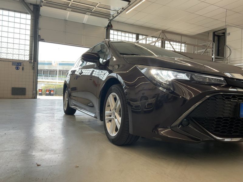 Toyota Corolla 1.8 Hybrid Active Drive — zdjęcie 8