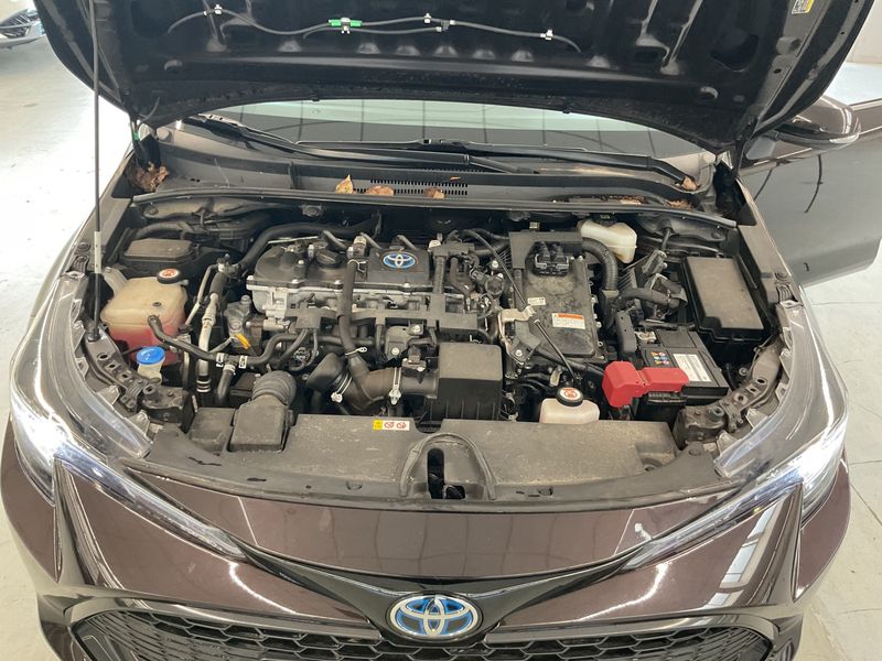 Toyota Corolla 1.8 Hybrid Active Drive — zdjęcie 13