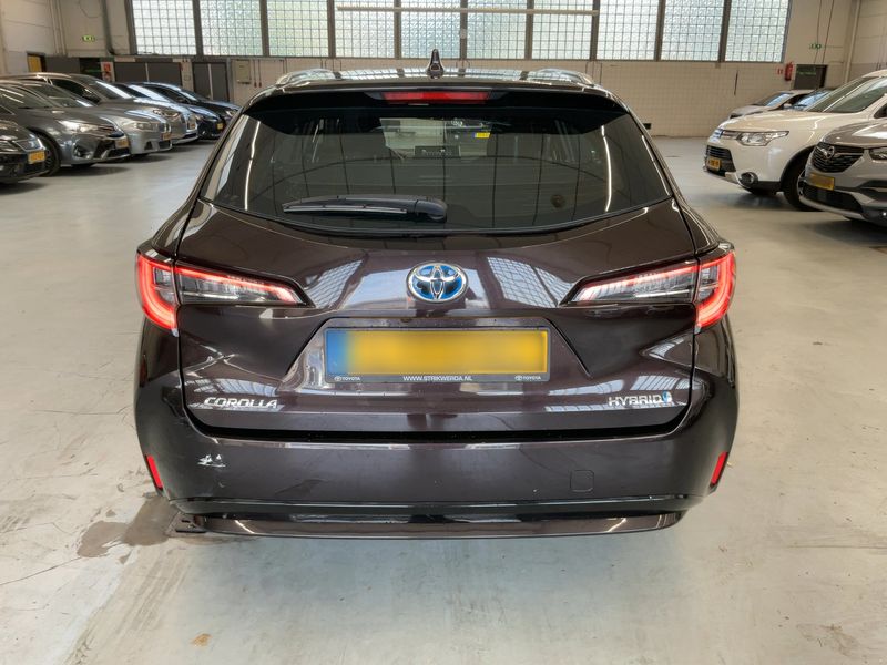 Toyota Corolla 1.8 Hybrid Active Drive — zdjęcie 5