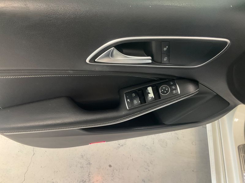 Mercedes-Benz A-Klasse A 200 CDI Urban 2015 – снимка 24